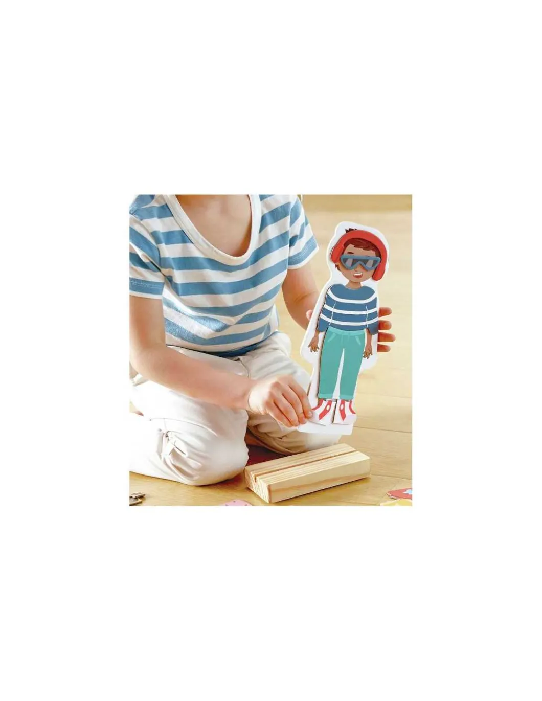 Je m'habille avec mes vêtements aimantés - Hape