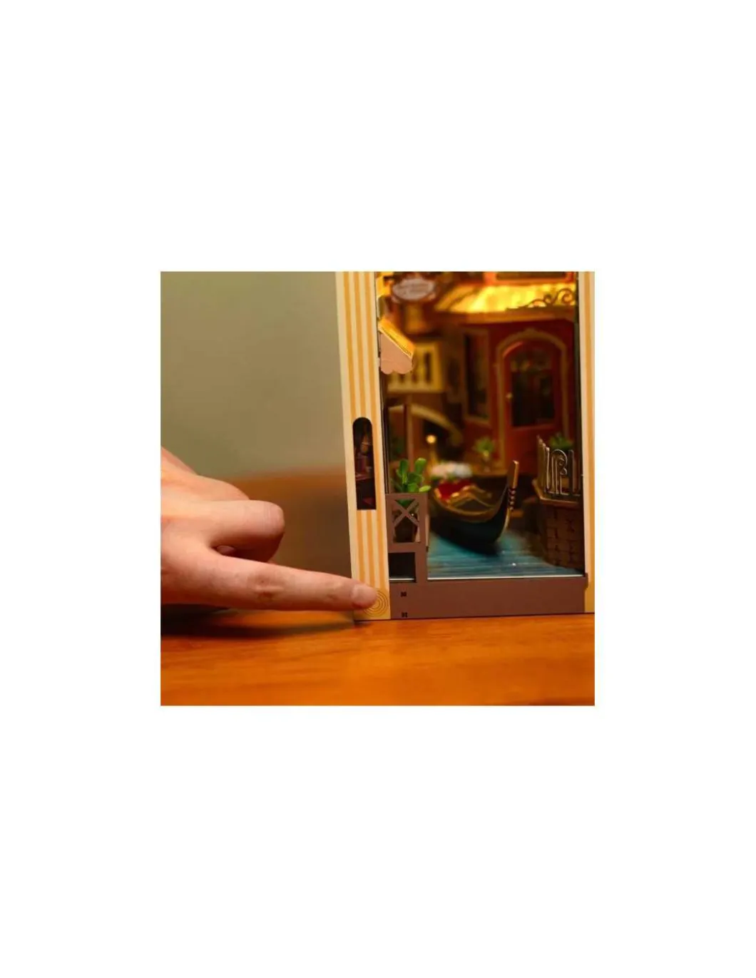 Maquette Romantic Venise Book Nook - Rolife